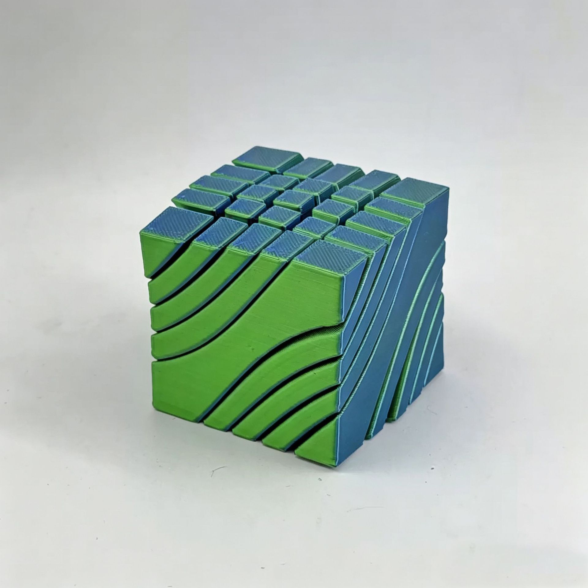 3D Printed Liquid Flow Rubik's - огляд і ціна 3D Printing Gears